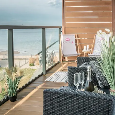 Seaview Plaza Apartment *