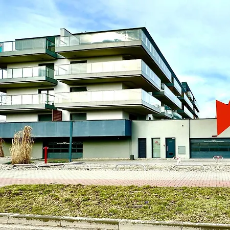 Seaview Plaza דירה